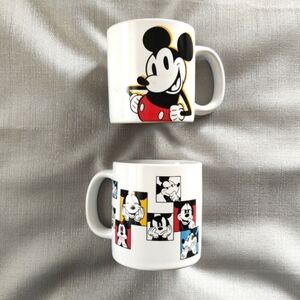 Set of Two Disney Mickey Mouse Selfies Mugs NEW!